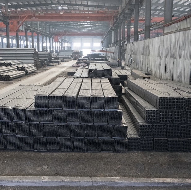 El tubo cuadrado negro registra una demanda creciente en los proyectos de construcción modernos